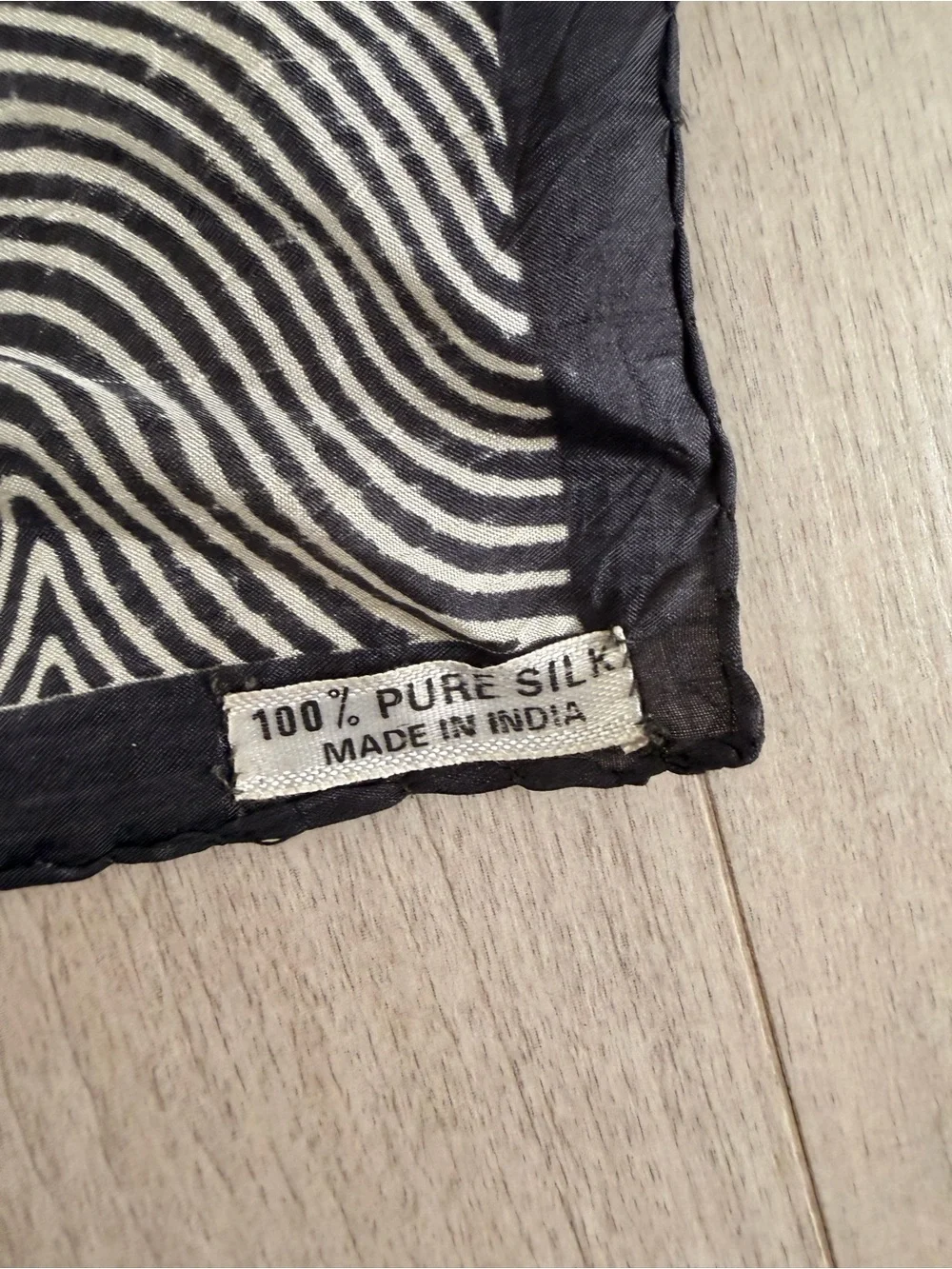 RARE ANDRE OLIVER VINTAGE pure silk scarf